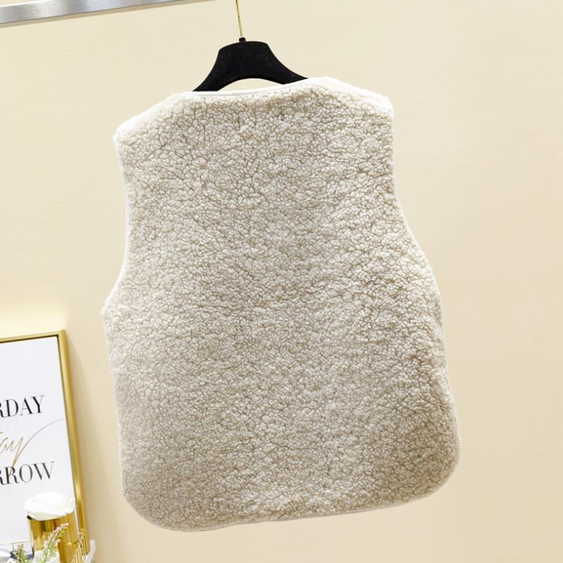 Pocketed Vest Jacket for Women - Image 2